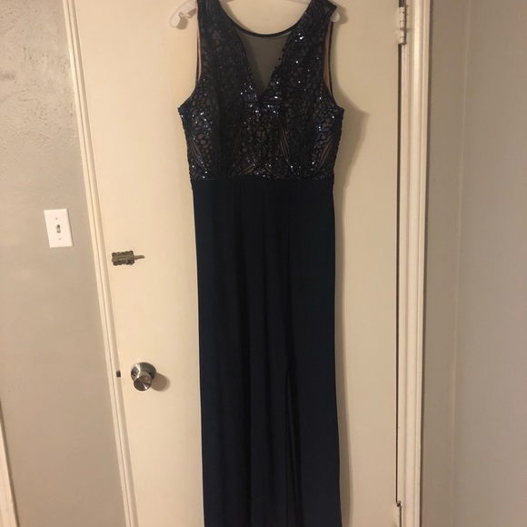 Dark Navy Blue Evening Gown - Picture 2 of 2